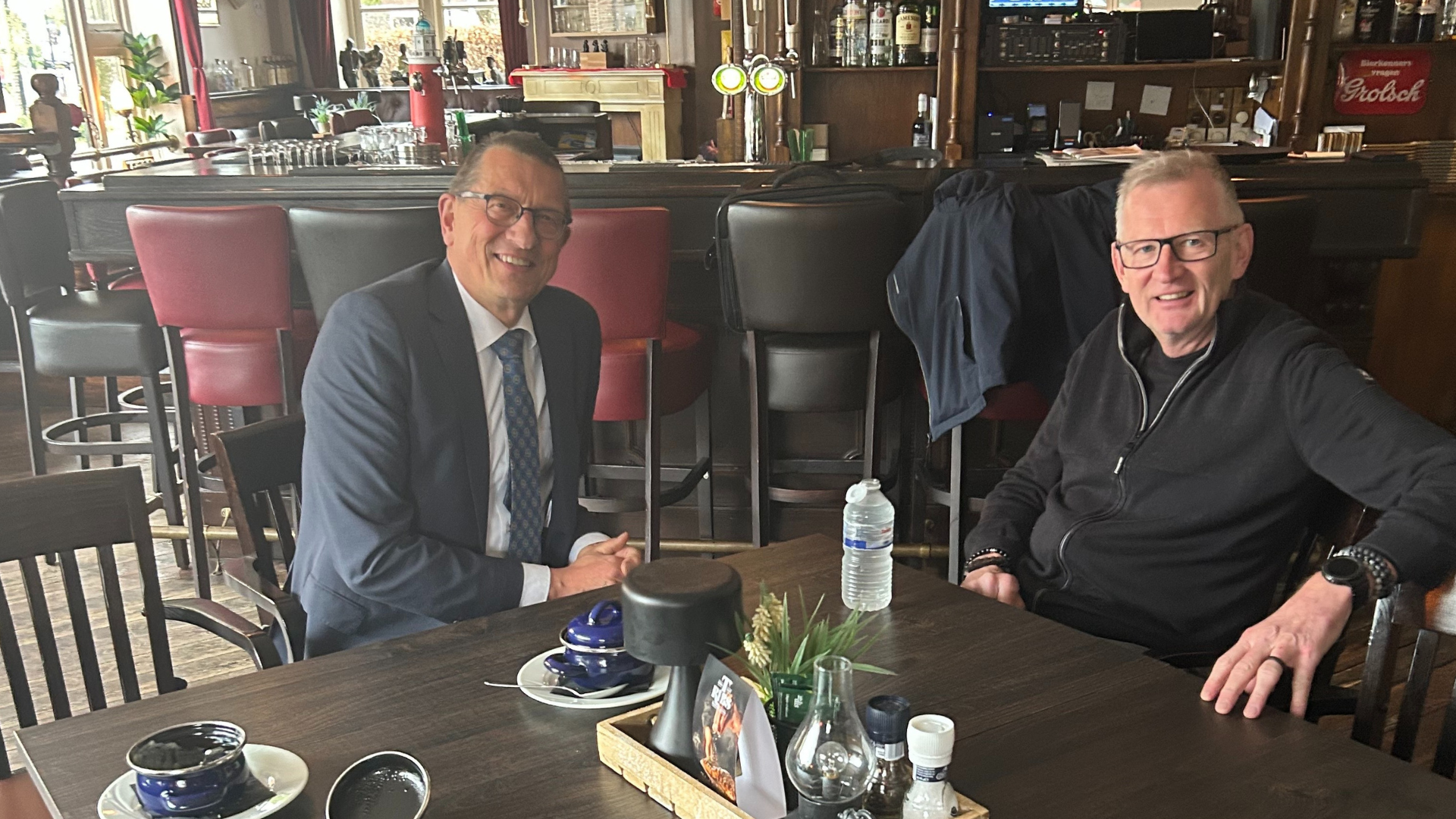 Burgemeester Maarten Offinga op bezoek bij d'Olde Stee