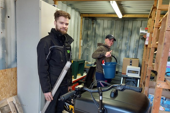 Studenten helpen het Energie Klusteam